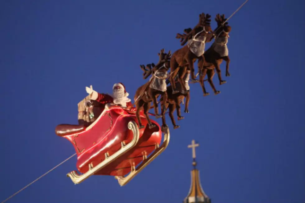 TRACK SANTA- NORAD Santa Tracker is Tracking The Jolly Man Now!