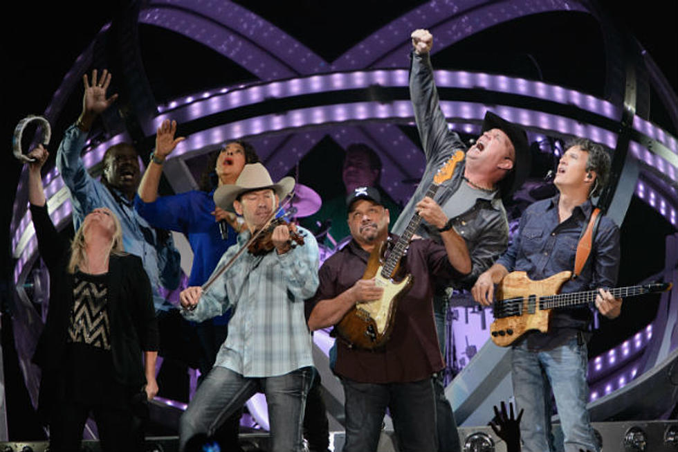 Garth Adds More Shows In Minneapolis, Now A Total of 10