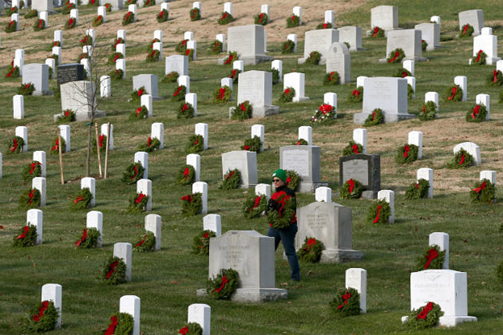 Minot Cemetery Hosts Wreaths for Vets