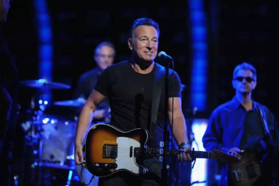Springsteen Gives Jon Stewart A Moving Sendoff