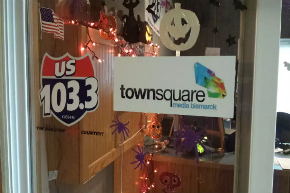 1033 US COUNTRY Control Room is Ready for Halloween!  [VIDEO]