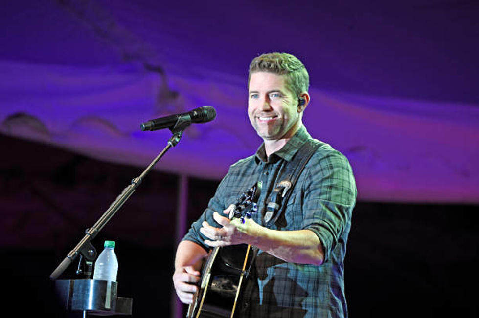 WIN JOSH TURNER TICKETS WITH THE US 103.3 APP
