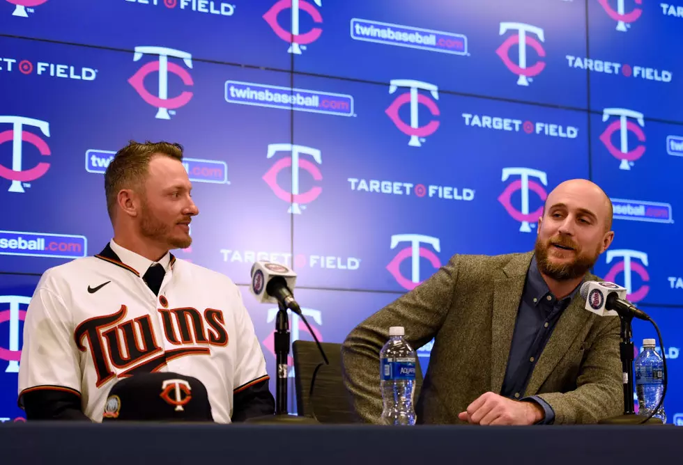Josh Donaldson Officially Signs With The Twins