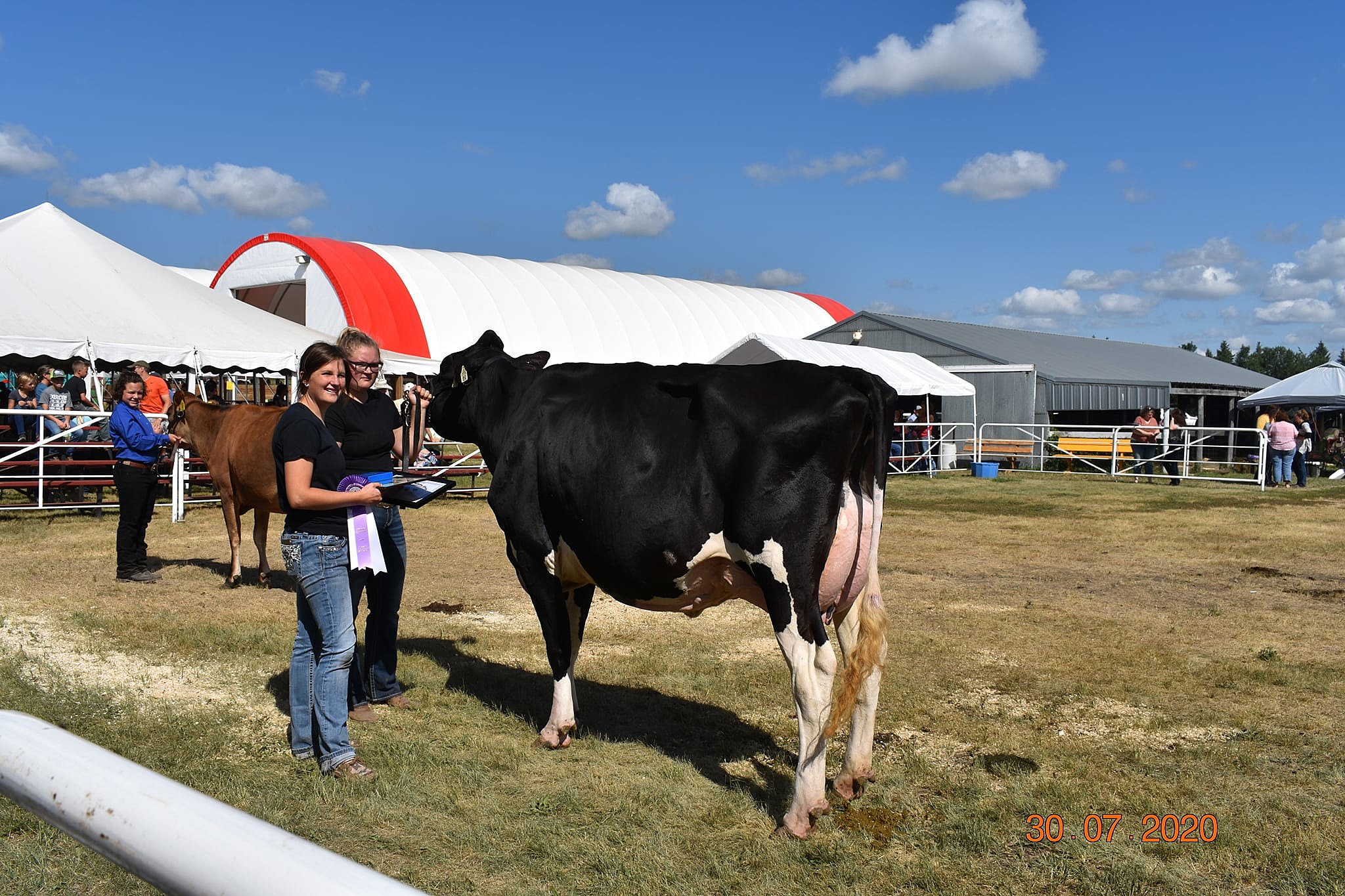 Morton County Fair Cool 98.7