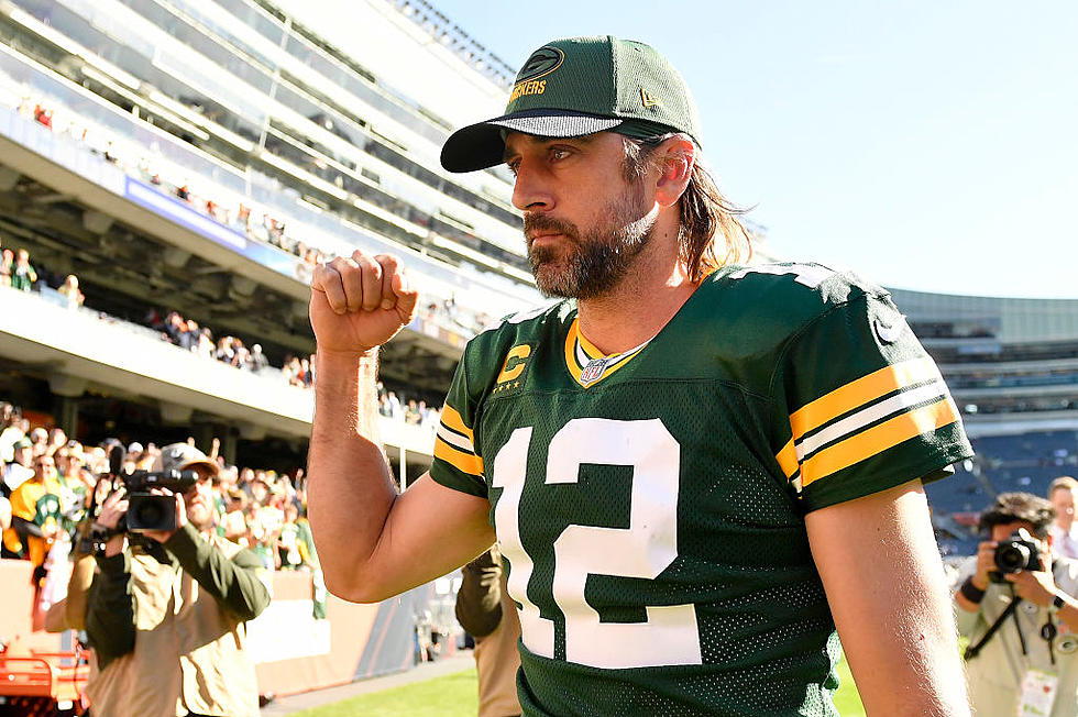 Aaron Rodgers Has A Lewd/Obscene Message For Bears Fans