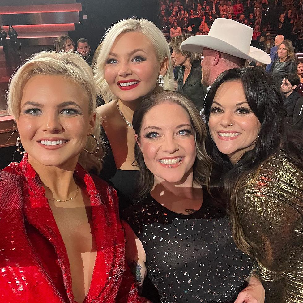 North Dakota's Tigirlily Gold Stunning On Red Carpet At CMAs