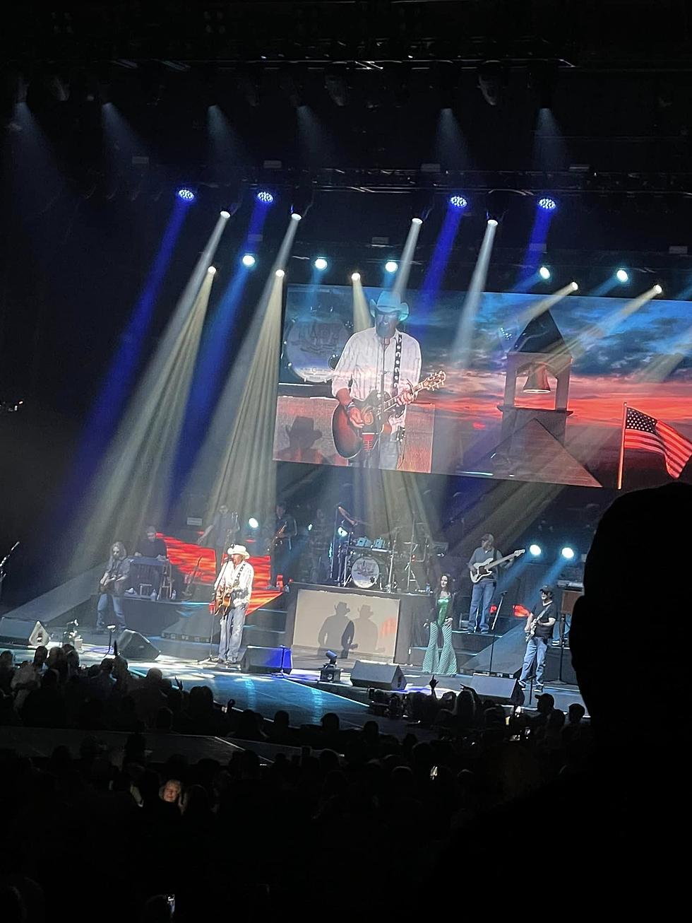 A Look At Toby Keith’s Last Concert At Bismarck Event Center