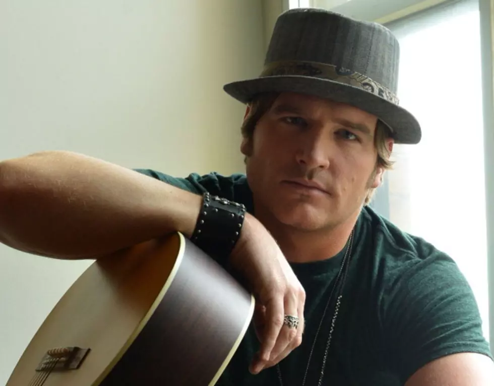Jerrod Niemann’s Interactive Video for ‘Drink To That All Night’