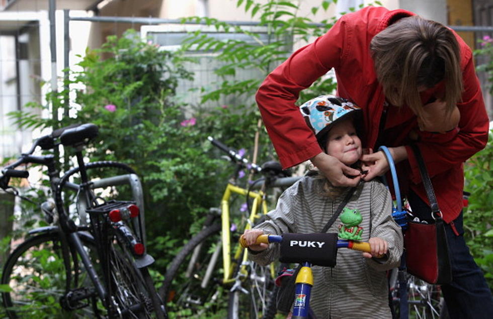 No More Helmet Hair-Swedish Woman Invents INVISIBLE Bike Helmet