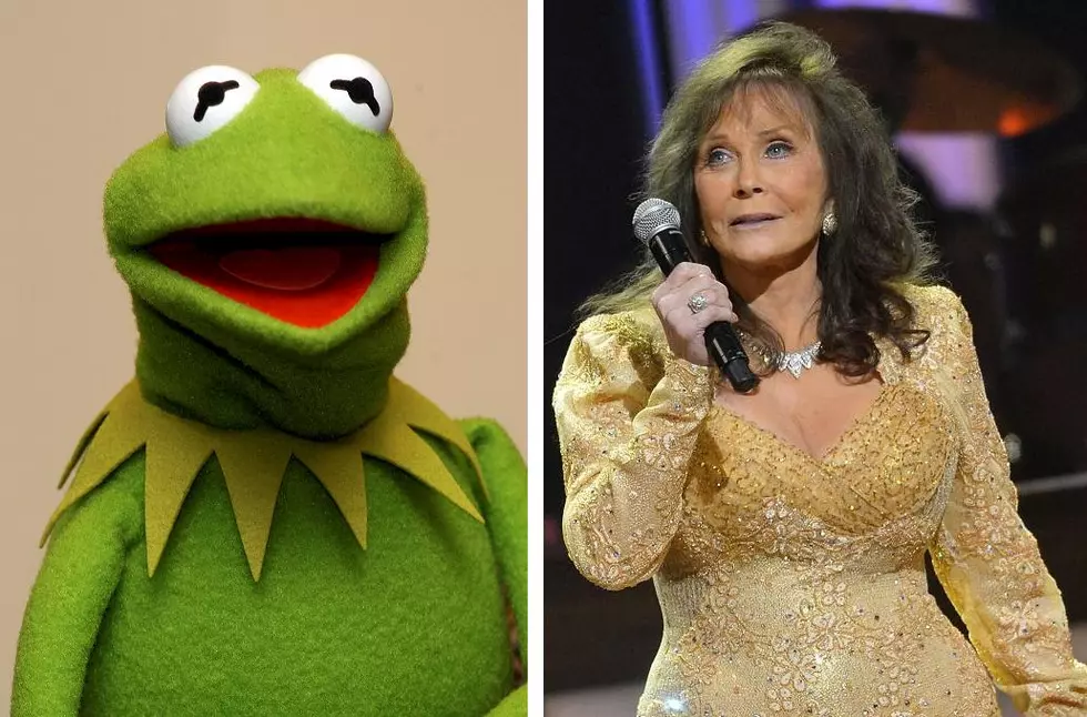 Do You Remember Loretta Lynn&#8217;s Incredible Guest Appearance on The Muppet Show? [VIDEO]