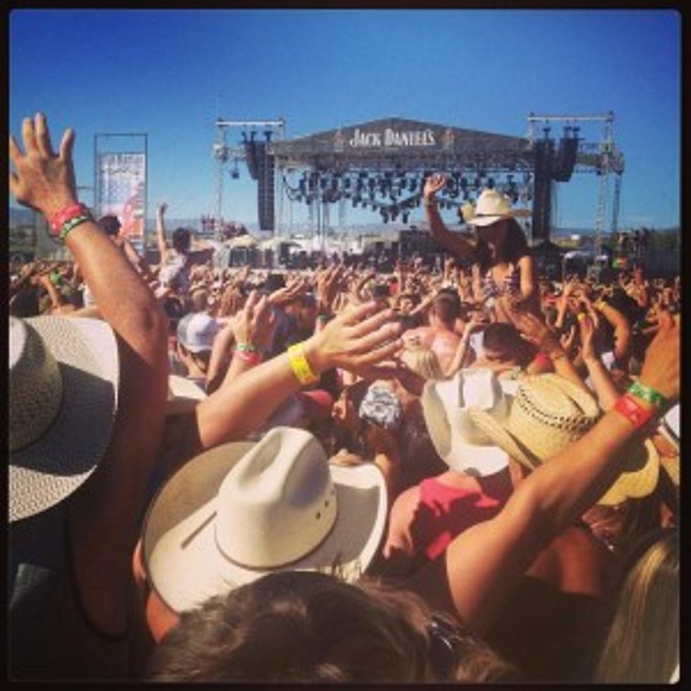 Win VIPs to Country Jam by Showing Us Your KEKB