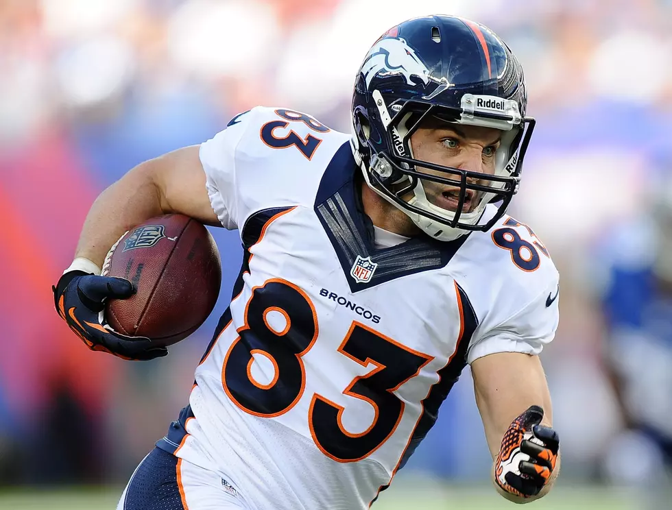 Why Was Wes Welker Handing Out $100 Bills?