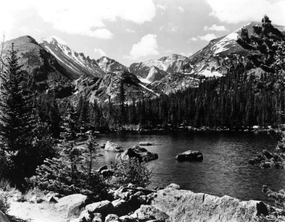 Colorado Resort Towns See First Snow of Season in October