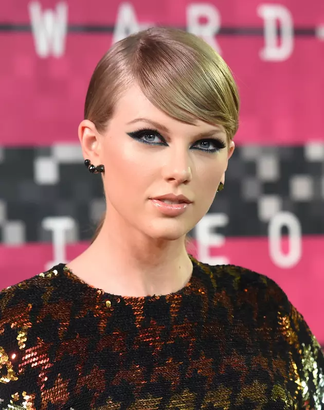 Taylor Swift Makes Cancer Patients Night