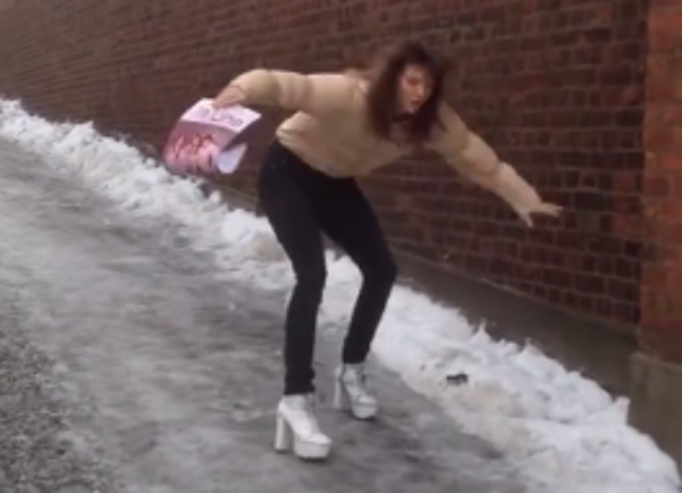 Awesome Ways to Walk on Ice [VIDEOS]