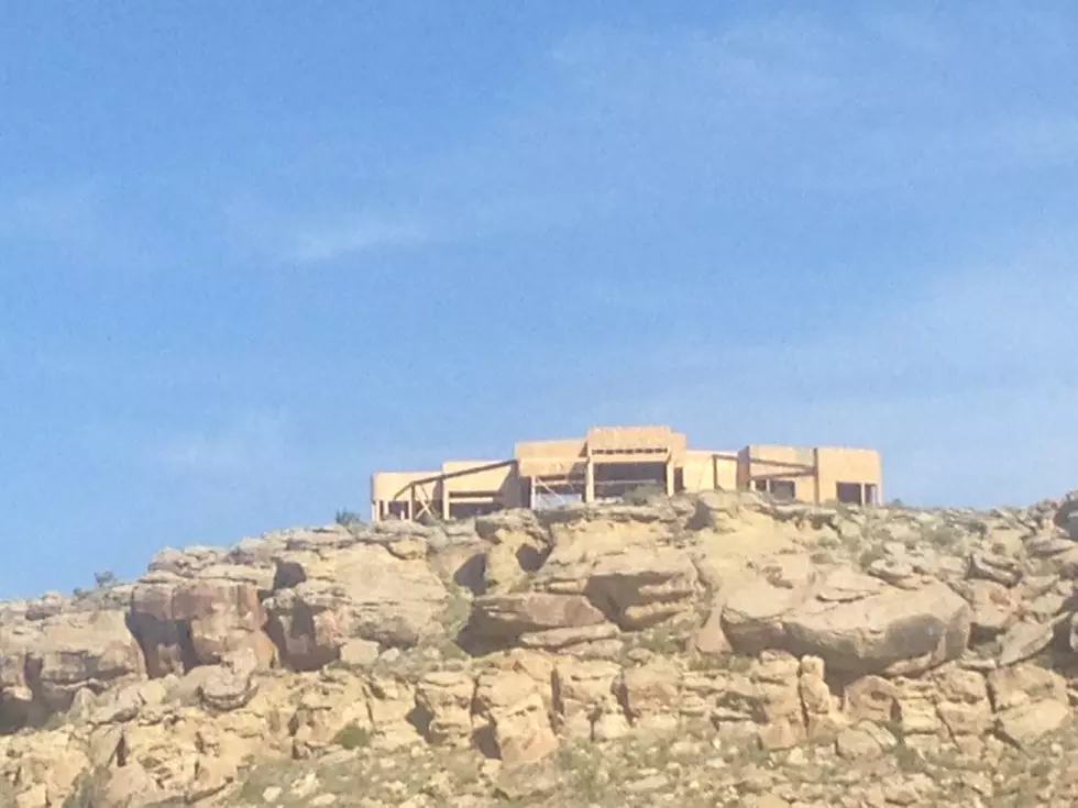 Do You Think This House Blocks the View of the Monument?