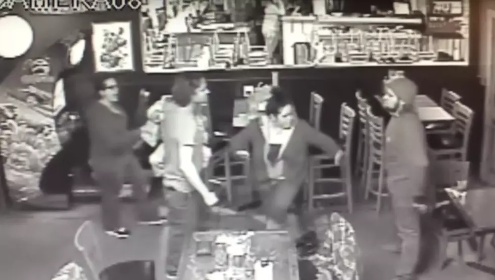 Dad Beat in Bar Brawl While Holding 4-Year-Old Daughter [GRAPHIC]