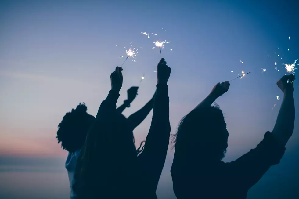 9 Social Distancing Ways to Make New Years Eve More Fun
