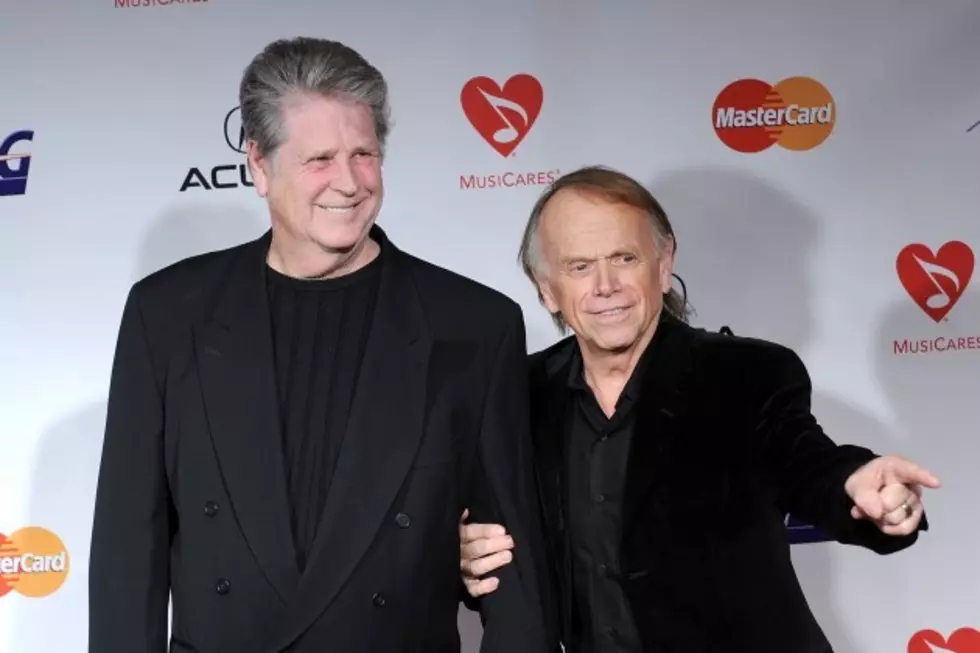 Brian Wilson Reunites With Two Beach Boys For Summer Concert