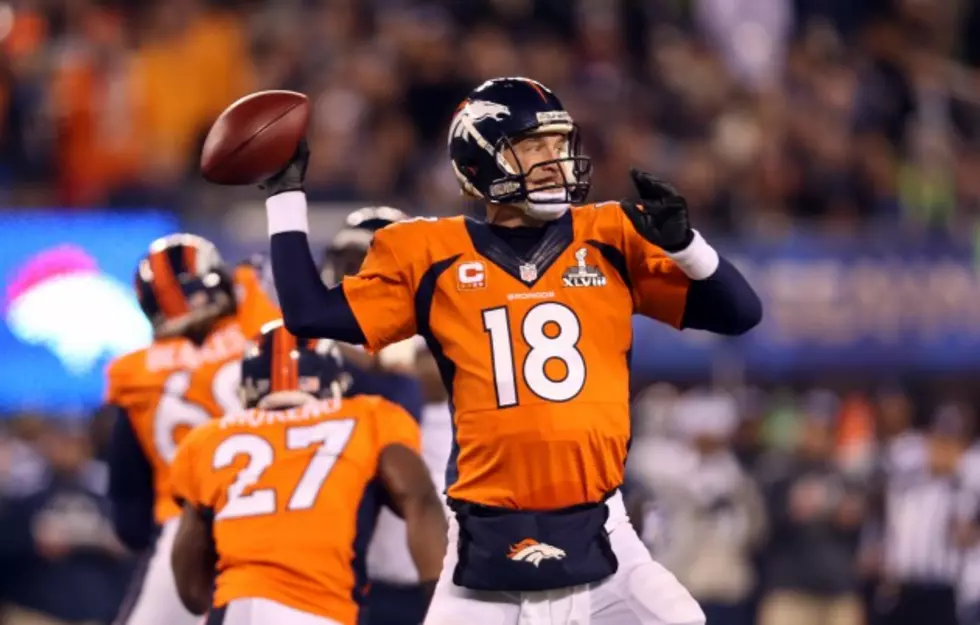 Peyton Manning Gets Clearance to Play Third Year With Broncos