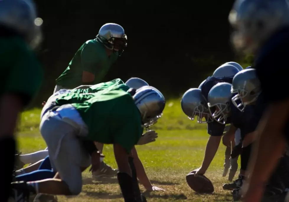 Alumni Football Game Features Rifle Bears and  Palisade Bulldogs From the Past