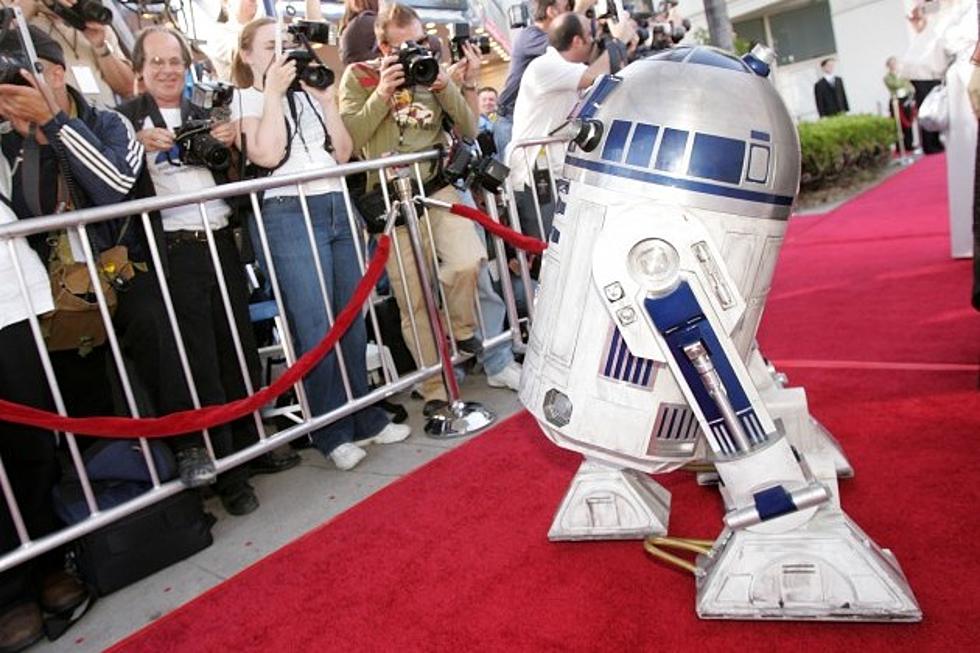 ‘Star Wars’ R2-D2 Spins Some Fun With Boy in Wheelchair [VIDEO]