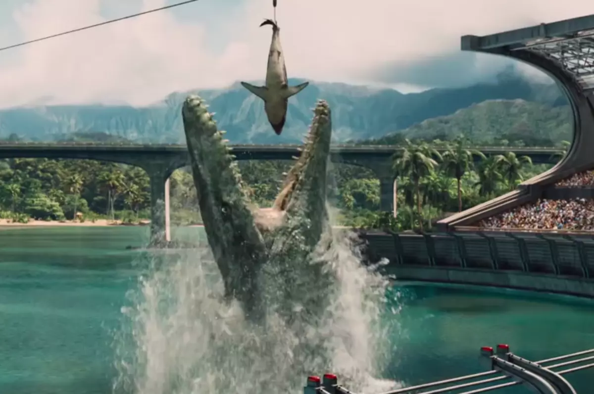Must See! Four Stars for 'Jurassic World' in 3D IMAX