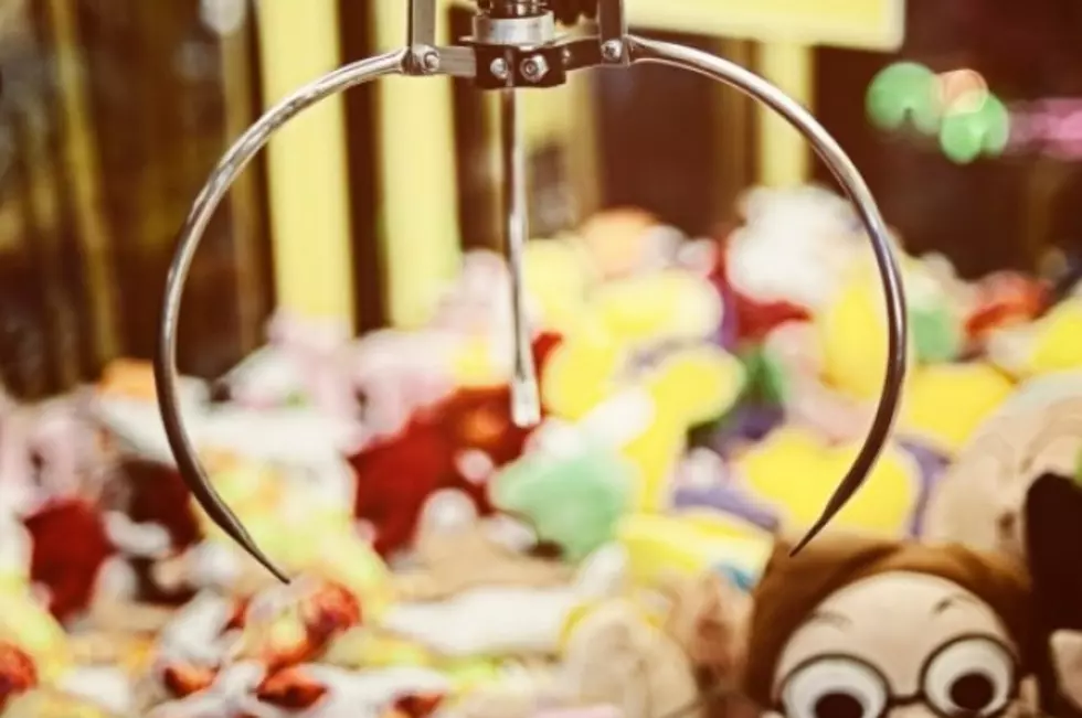 Those Arcade Claw Machines Aren’t the Game of Skill You Think They Are