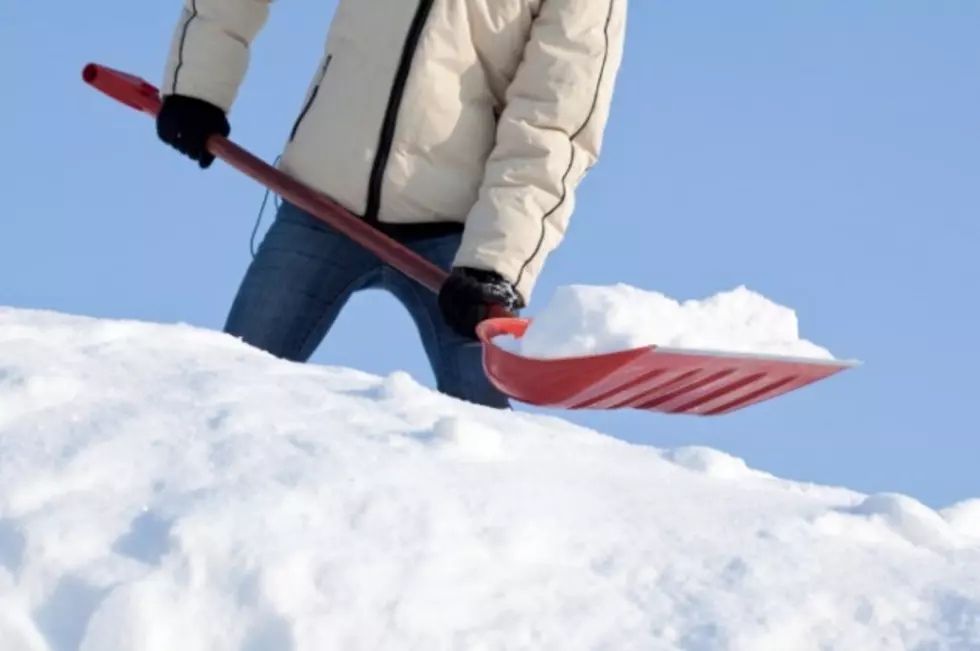 101-Year-Old Man Shoveling Snow Totally Redefines Old [VIDEO]