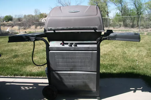 Two &#8216;Neighbors&#8217; Took Over My BBQ Grill and Now I Want it Back