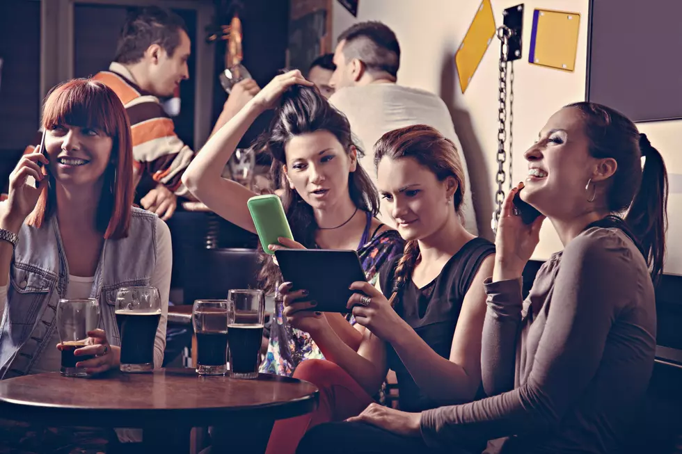 Cell Phone Scam May Be Coming to A Bar Near You