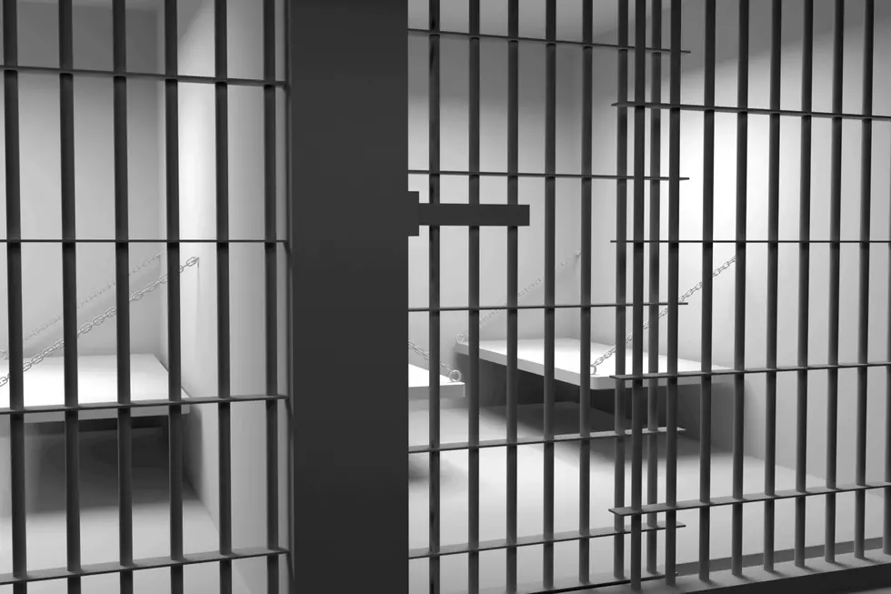 Dangerous Criminal Escapes from Colorado Prison