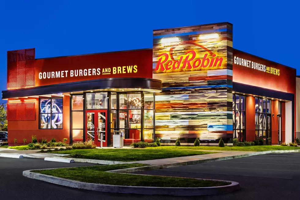 Red Robin Says Thank You to Teachers With Free Burgers and Fries
