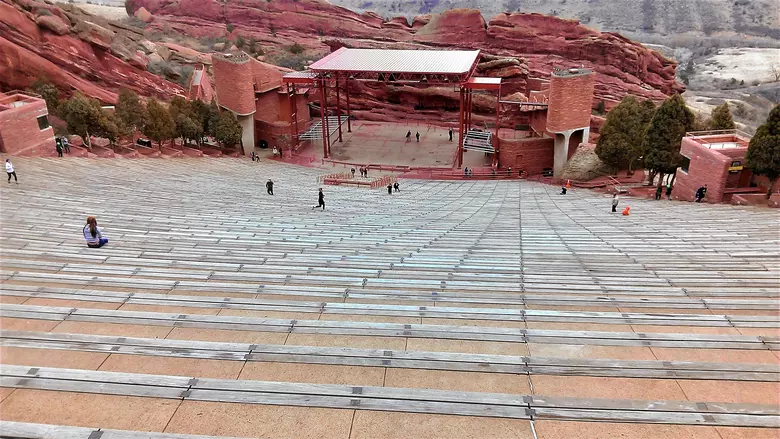 7 Tips for Enjoying a Concert at Red Rocks Amphitheatre - Festy