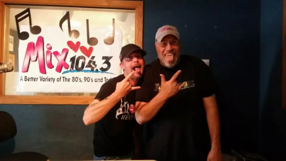 David Tate of Grand Junction Takes Over Mix 1043!