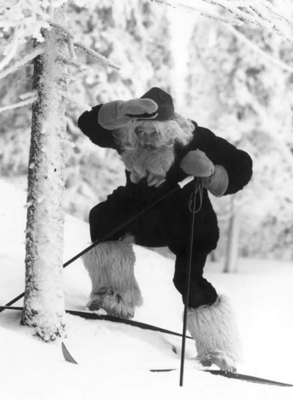 Crested Butte Sets Record For Santa’s Skiing In One Place