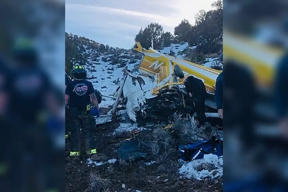 Three People Survive Plane Crash Near Silt, Colorado