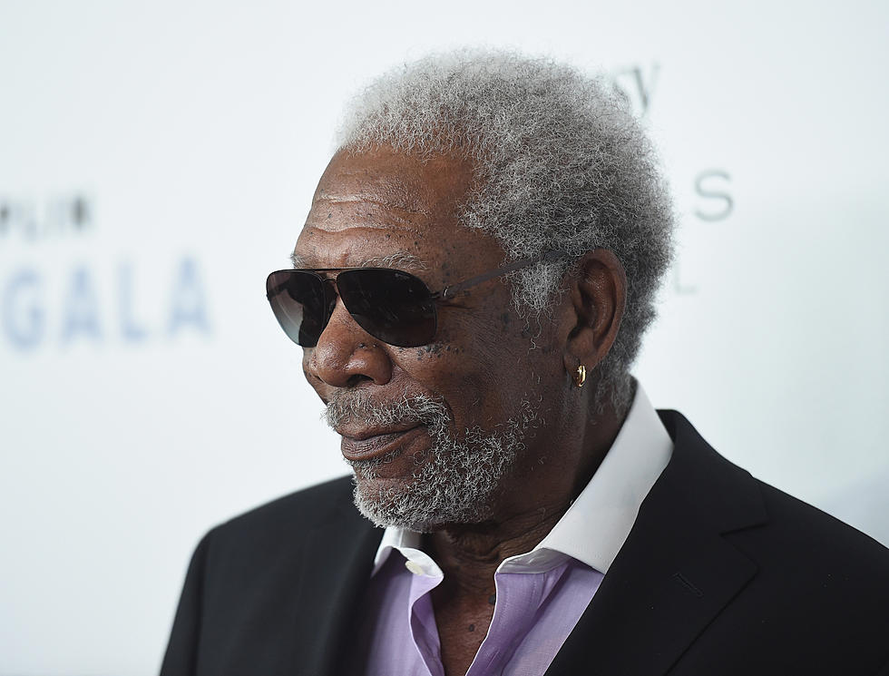 Holiday Chuckle:  A Morgan Freeman Christmas Memory [Audio]