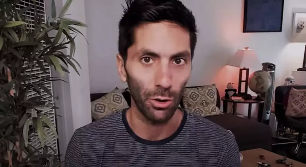 Nev From Catfish Leaves $926 Tip For Pregnant Waitress at DIA