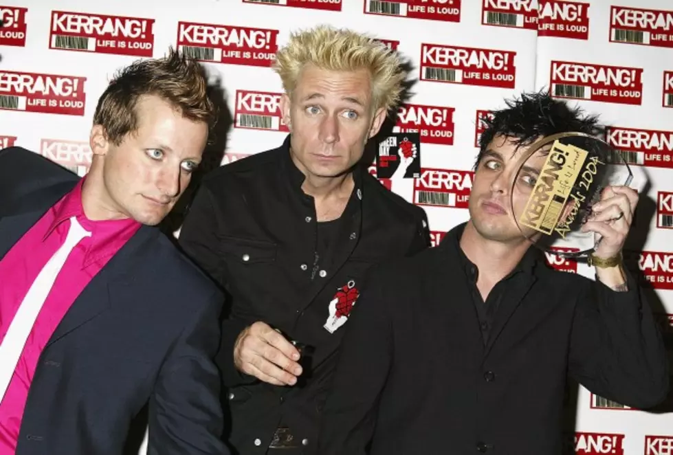 Green Day Pushes Up Release Date Of TRE! And Cancels 2012 Tour Dates