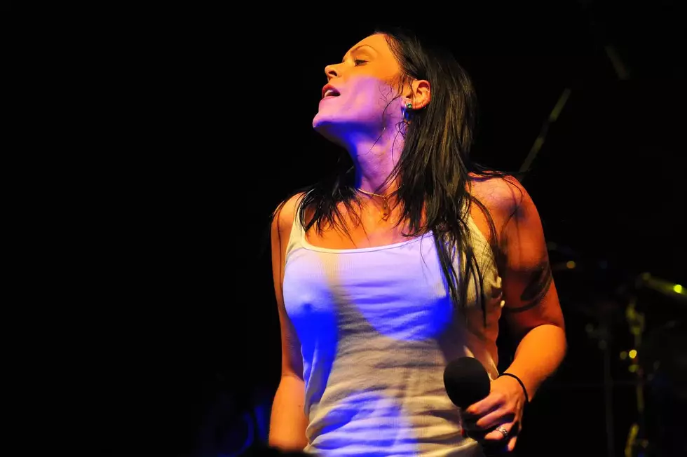 Little known Beth Hart Blows out the Zeppelin