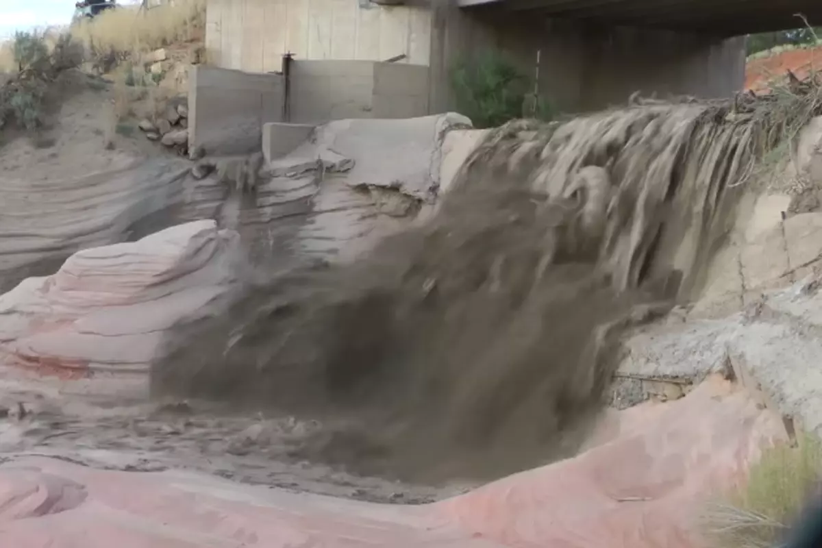 Insane Flash Flood in Utah is a Beautiful Disaster
