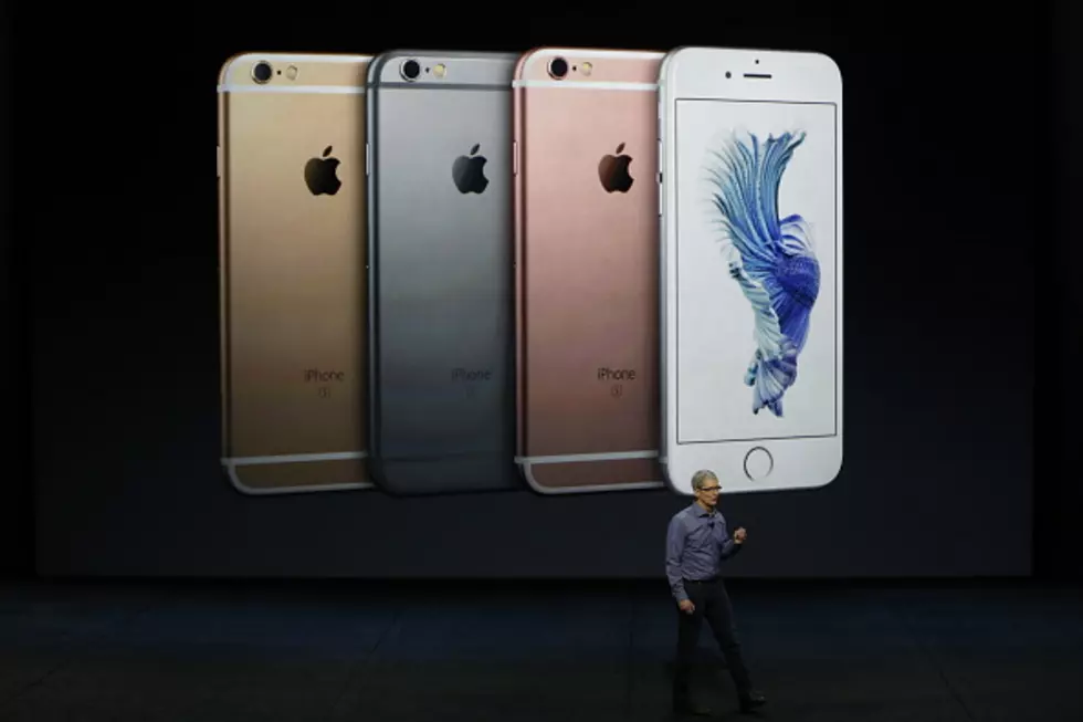 Are You Buying an iPhone 6s In Grand Junction This Friday? (POLL)