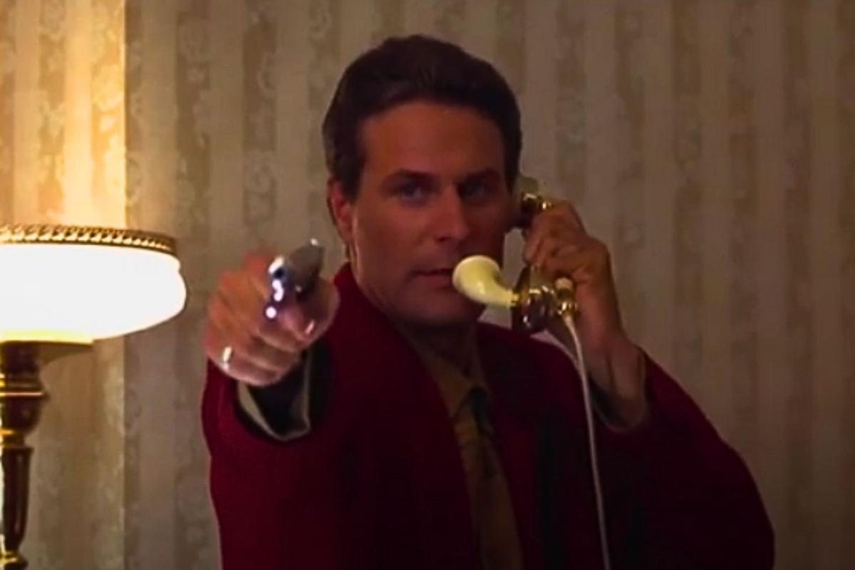 Famous Actor + SNL Cast Member Was Once a Colorado News Reporter