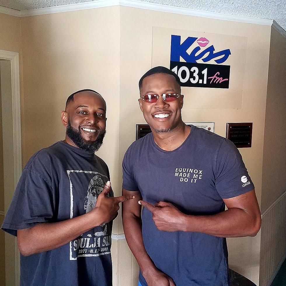 Flex Alexander Stops By The MyKiss Studio In Copperas Cove