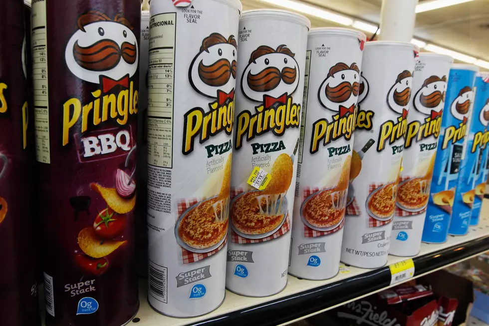 Texas Woman Drinking Wine Out Of Pringles Can Gets Wal-Mart Ban