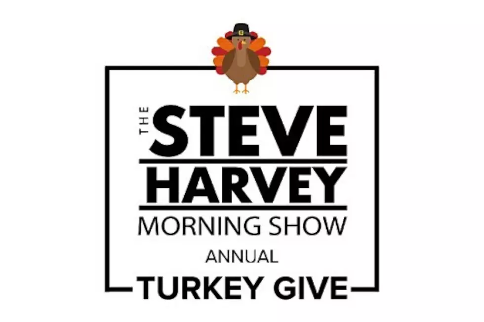 Steve Harvey Gave 50 CTX Families Turkeys for Thanksgiving