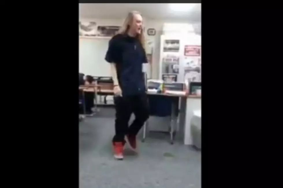 Duncanville High School Student Goes off on his Teacher for Not Teaching