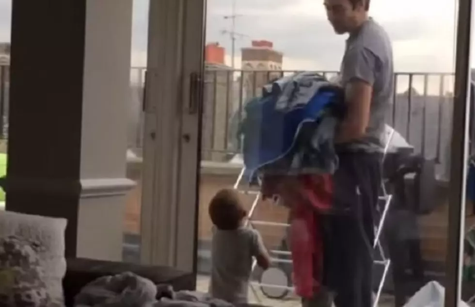 Video Proof That Reasoning With a Baby is as Useless as Reasoning With a Radio DJ