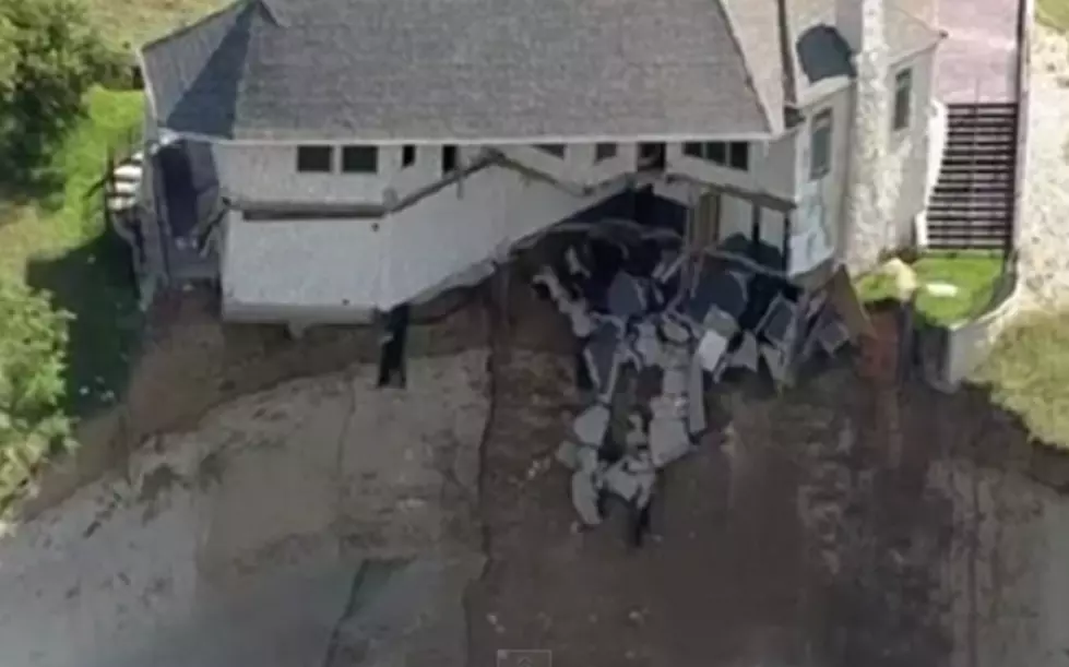 Lake Whitney Ready to Swallow $700,000 House as Cliff Collapses Underneath